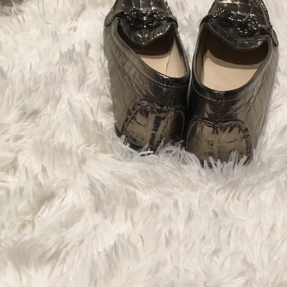 Stuart Weitzman Faux Croc Metallic Gold Loafer - Picture 2 of 3